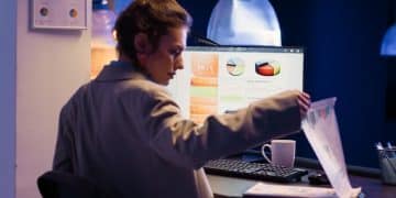 Amazon Price Tracking: Find Hidden Deals & Save Money - Cover Image